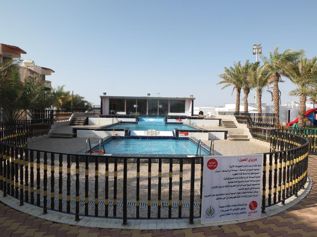 Al Ahmadi Plaza Resort Янбу Экстерьер фото