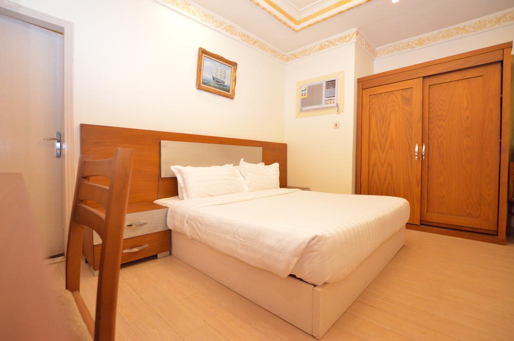 Al Ahmadi Plaza Resort Янбу Экстерьер фото