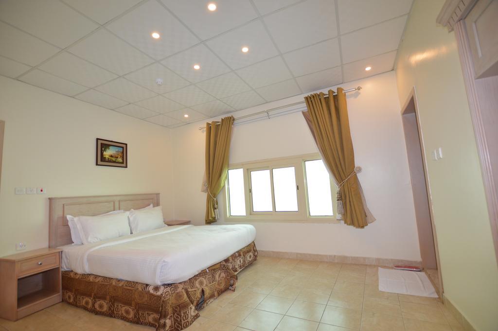 Al Ahmadi Plaza Resort Янбу Экстерьер фото