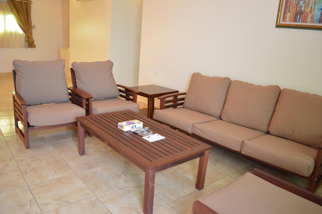 Al Ahmadi Plaza Resort Янбу Экстерьер фото