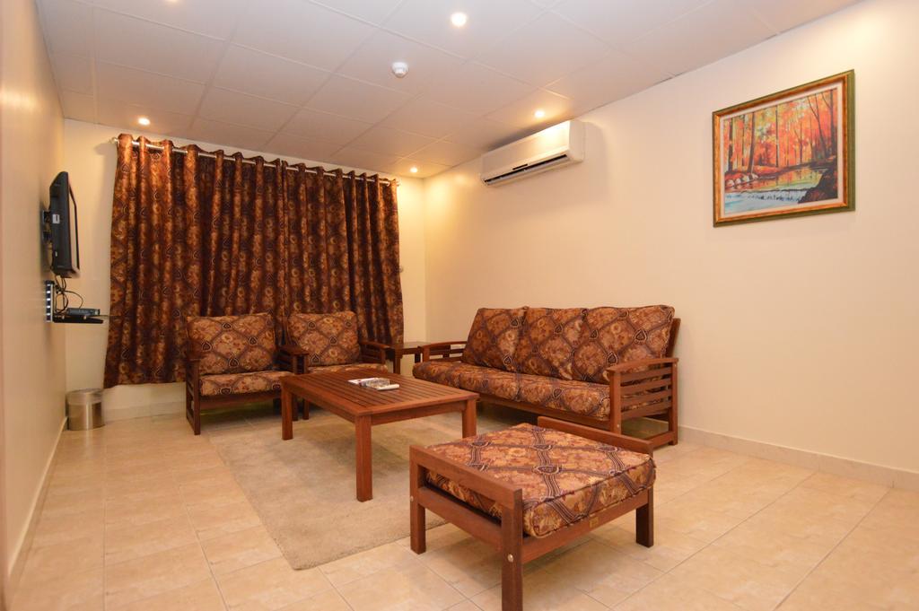 Al Ahmadi Plaza Resort Янбу Экстерьер фото